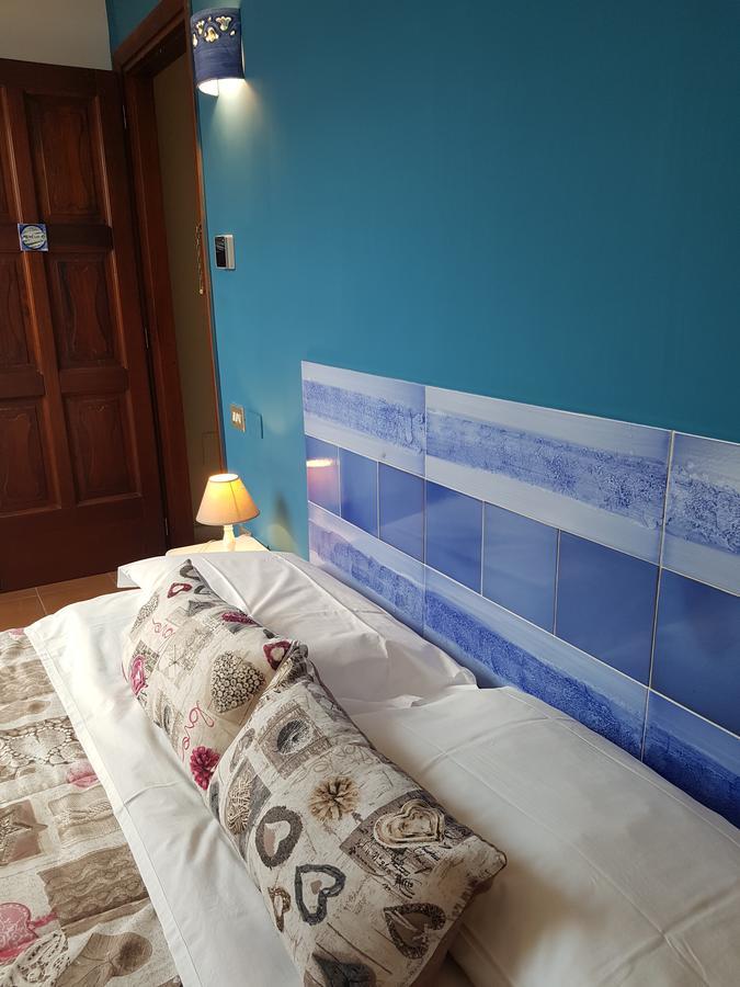 Un Tetto Di Stelle Deluxe Home Salerno Exterior photo